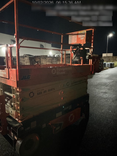 2023 JLG ES3246