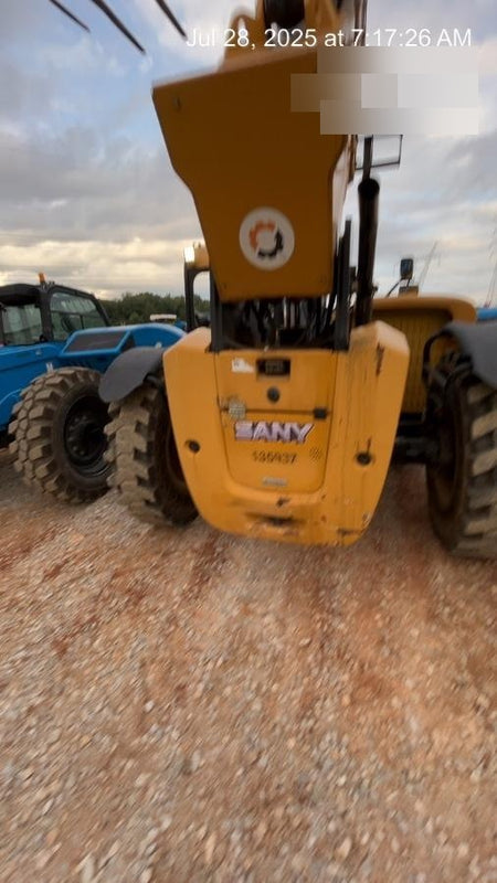 2021 SANY STH1056
