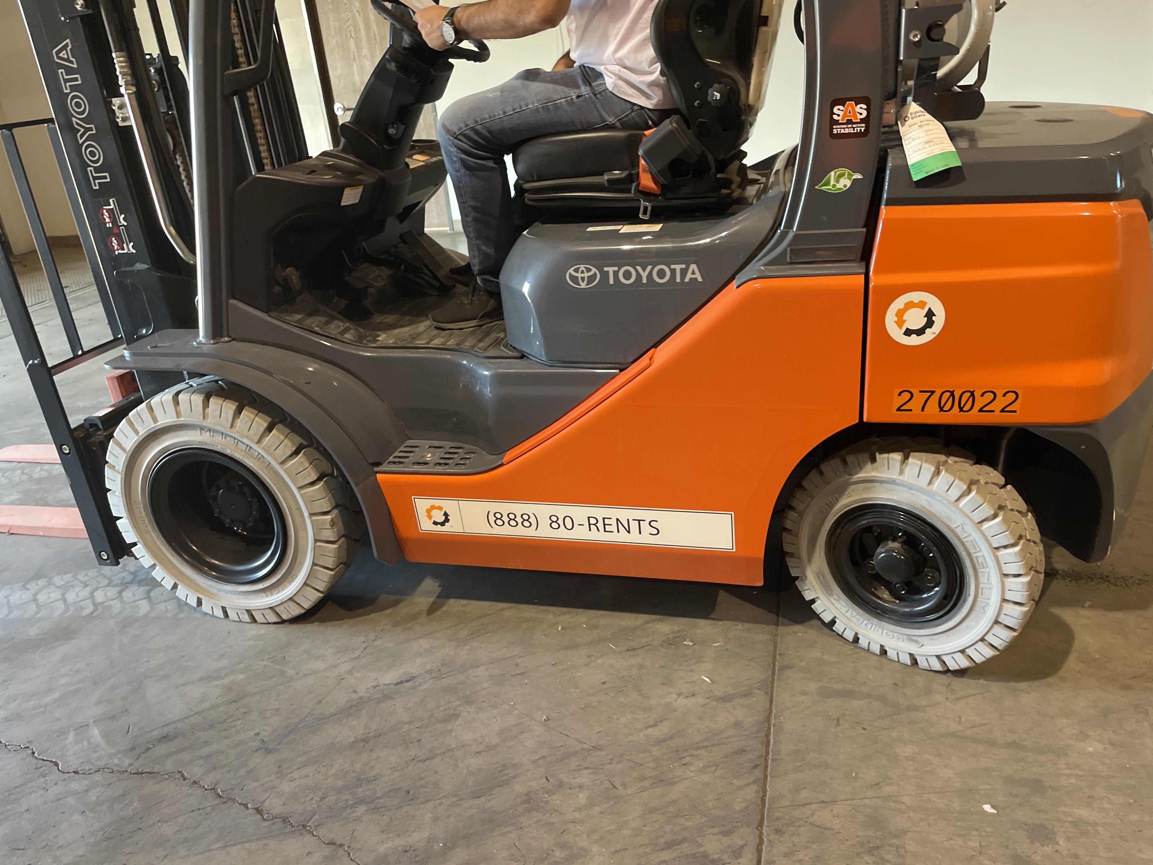 2022 TOYOTA 50-8FGU25