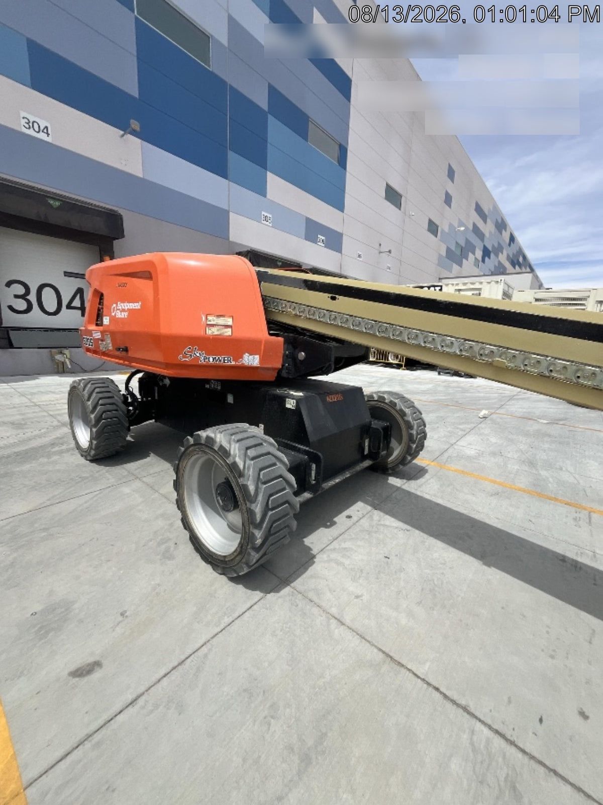 2023 JLG 600S