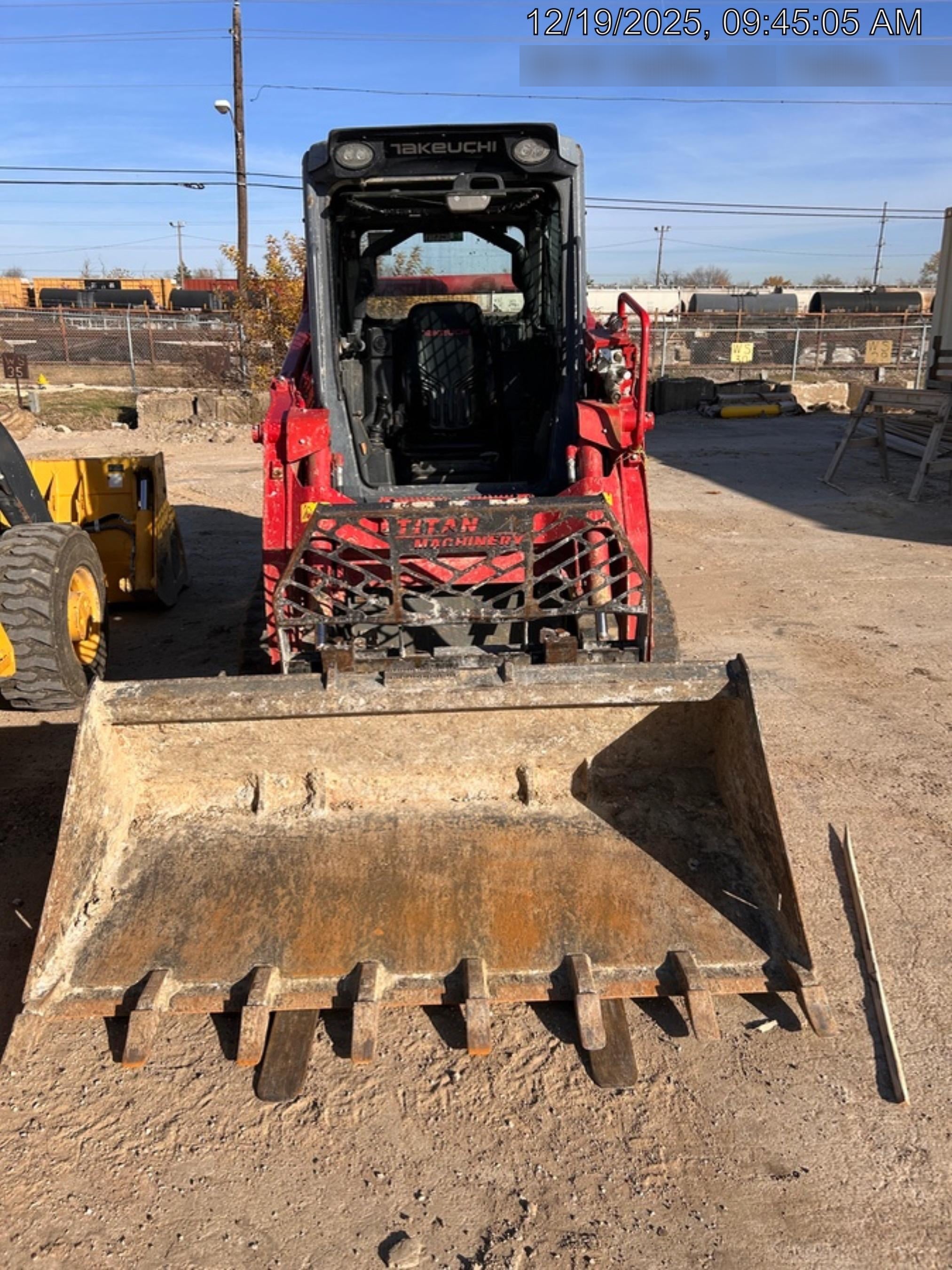2023 TAKEUCHI TL10V2-CR