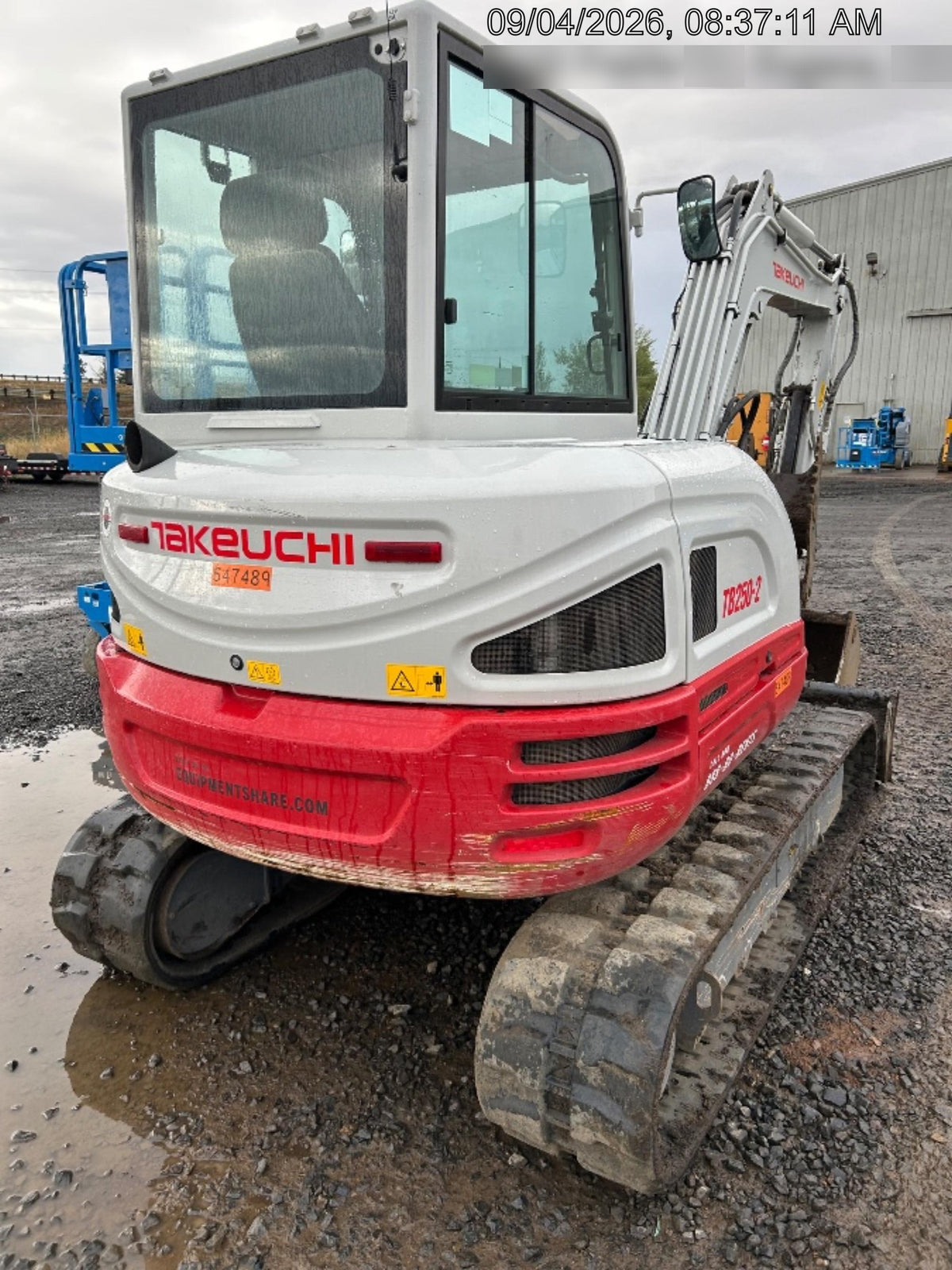2025 TAKEUCHI TB250-2CR