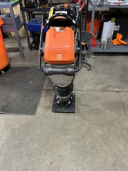 2025 HUSQVARNA LT6005