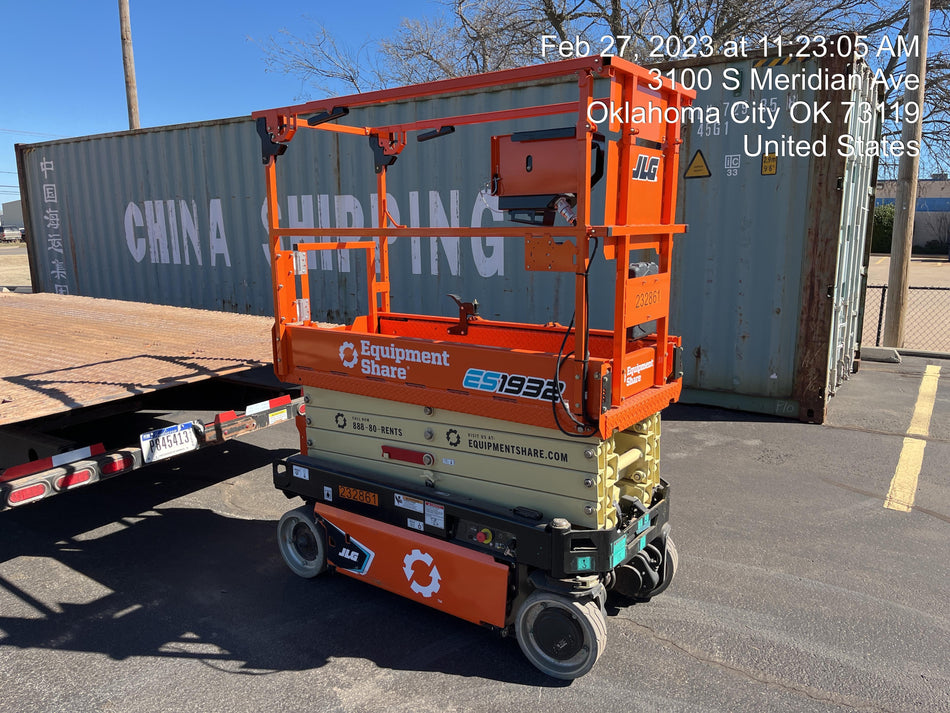 2022 JLG ES1932