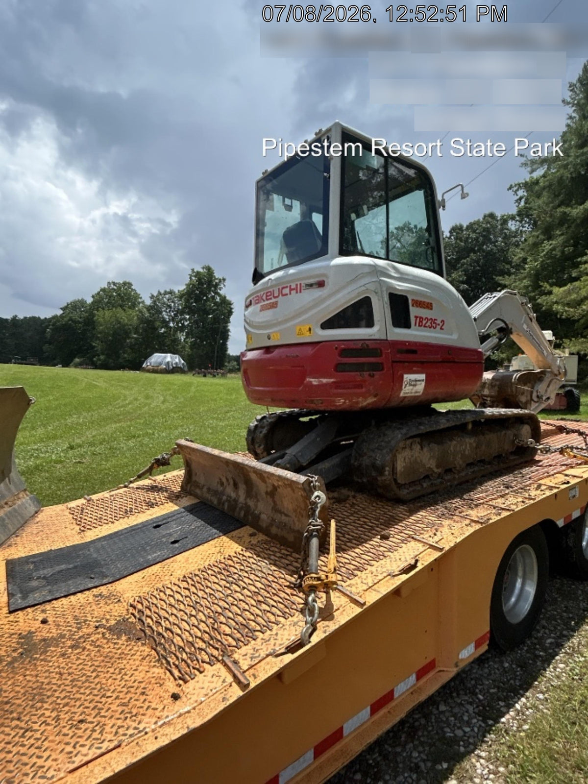 2022 TAKEUCHI TB235-2CR