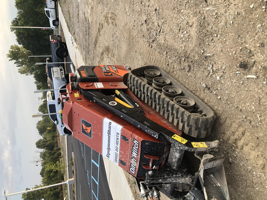 2020 DITCH WITCH SK800A