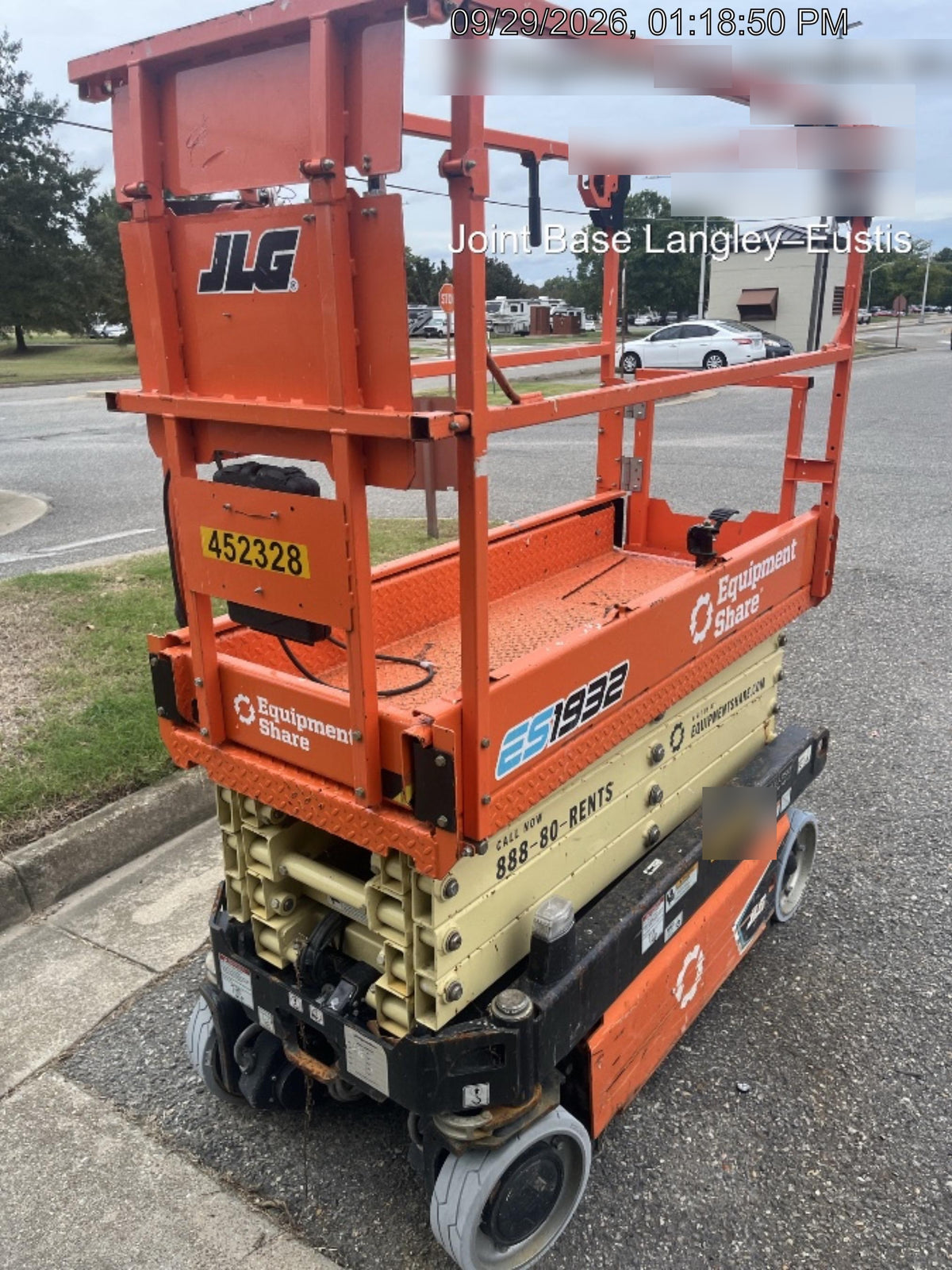 2024 JLG ES1932