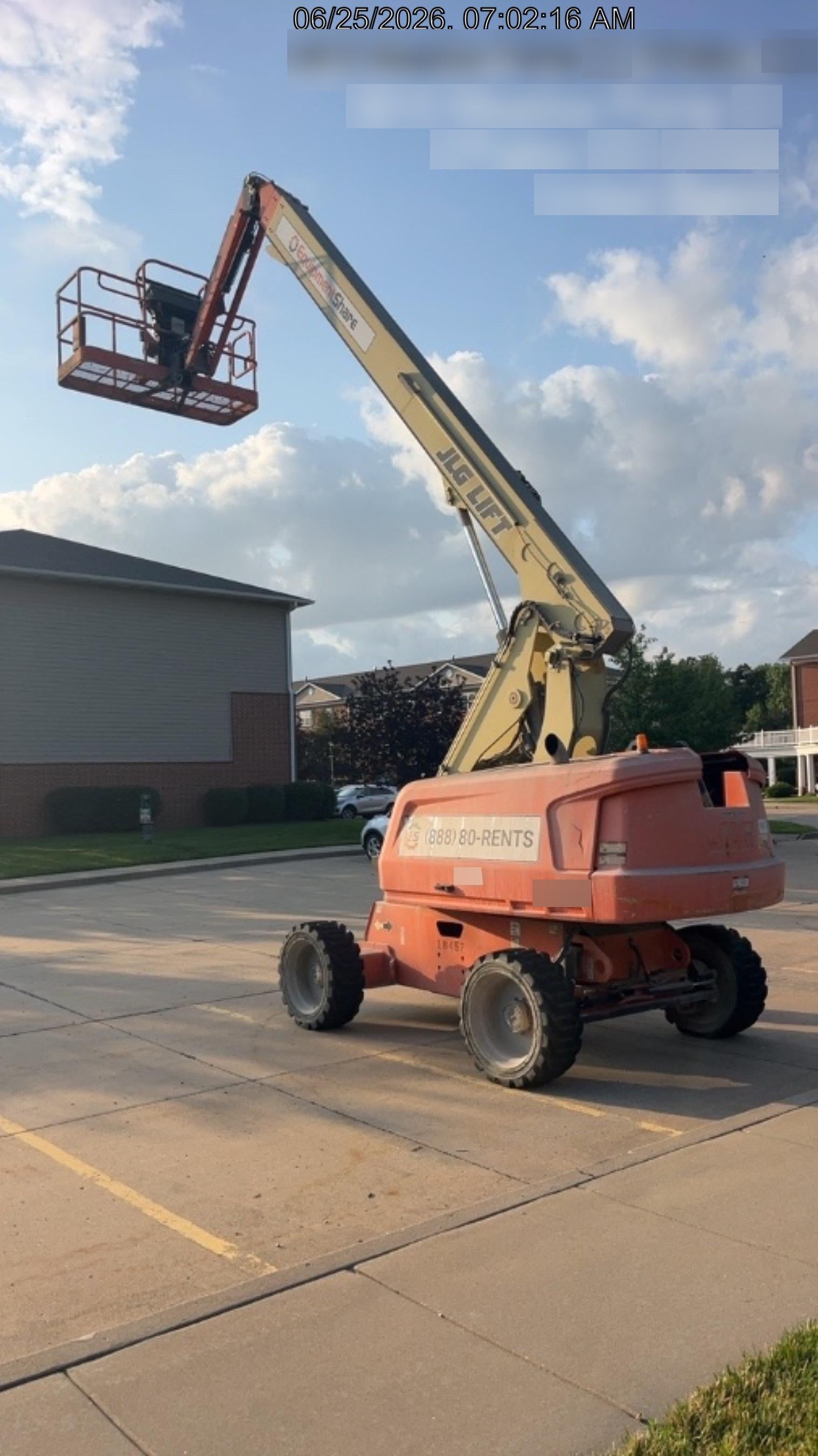 2018 JLG 660SJ