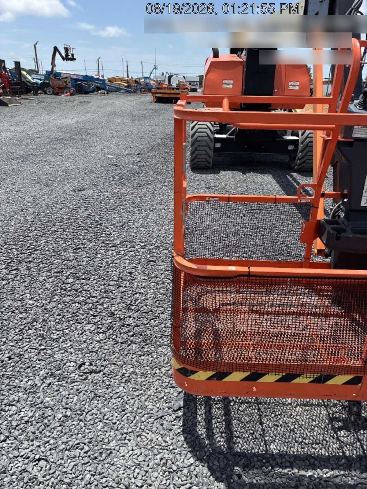 2025 JLG 800AJ