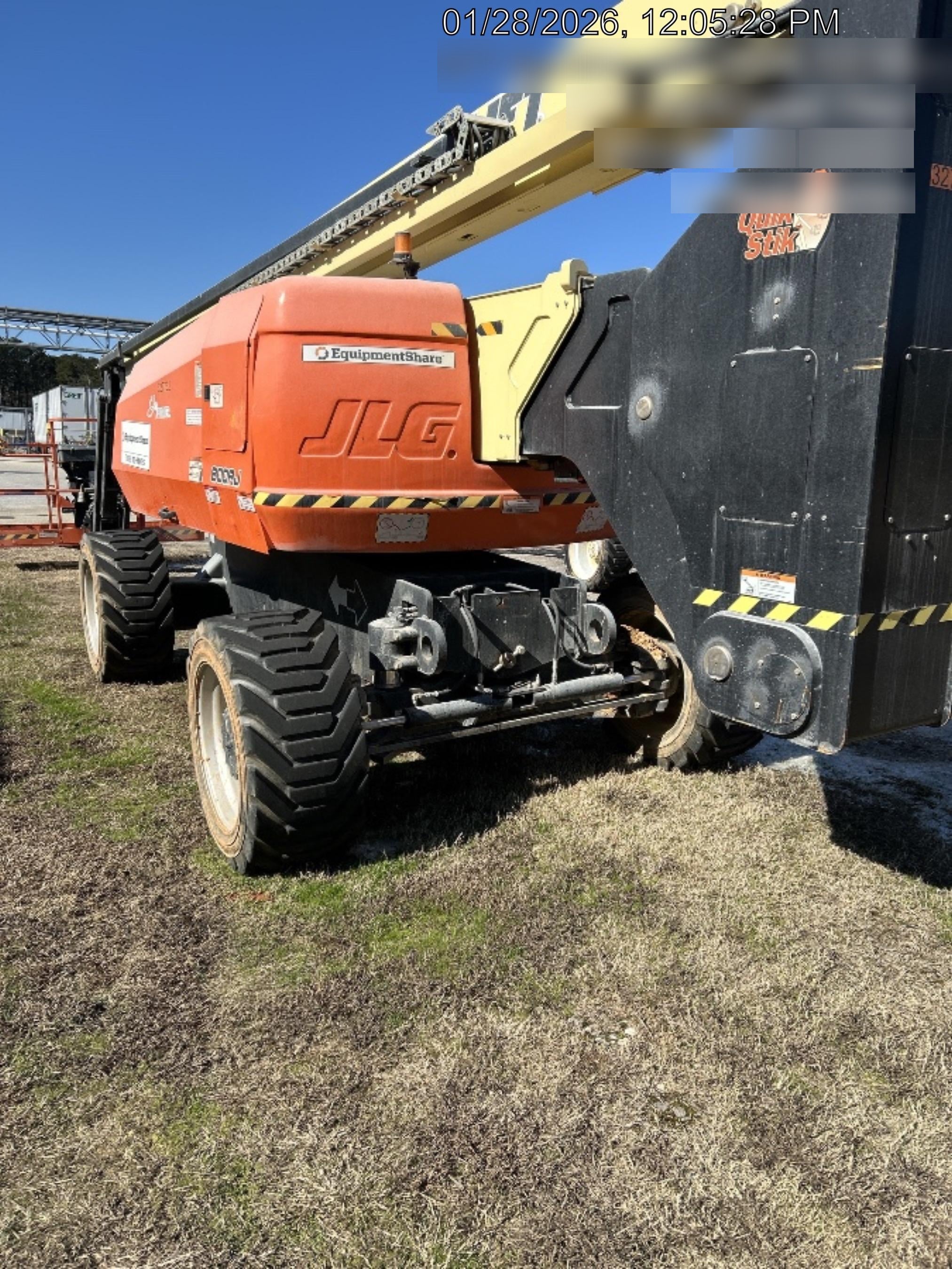 2023 JLG 800AJ
