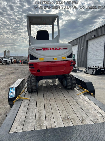 2024 TAKEUCHI TB235-2RA