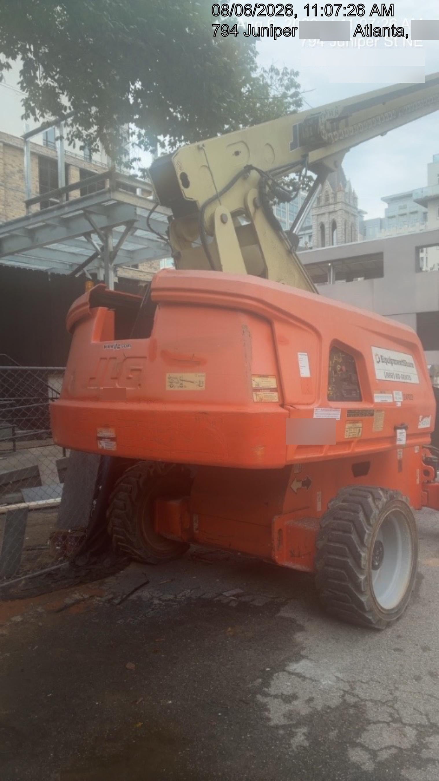 2019 JLG 660SJ