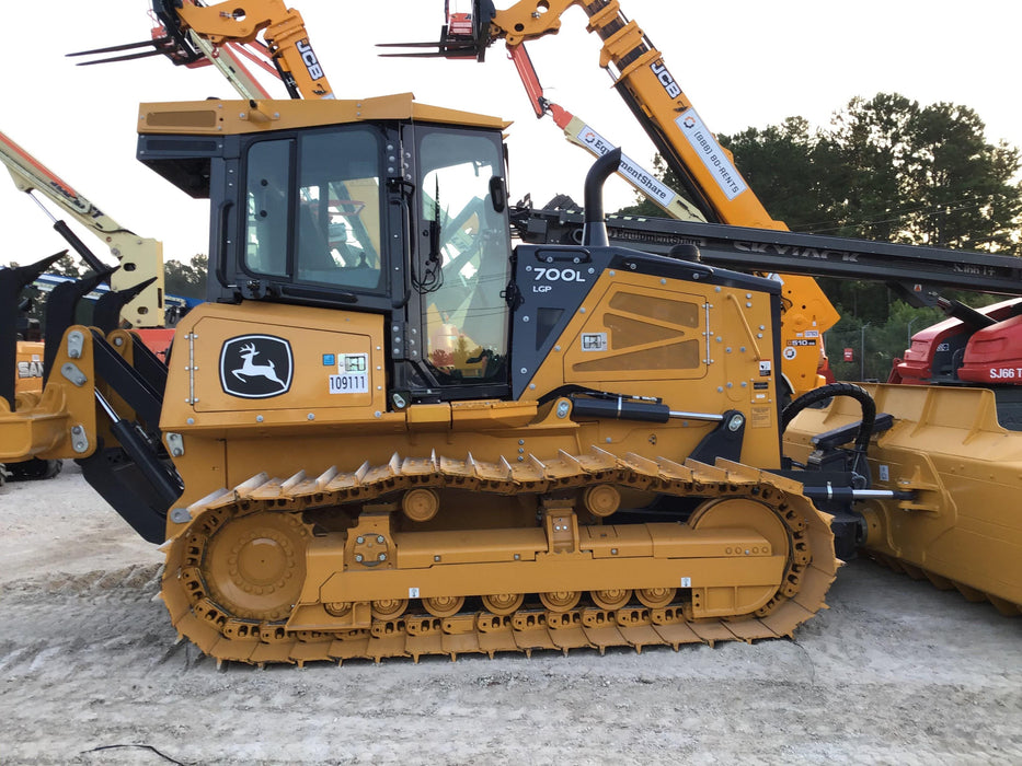 2020 JOHN DEERE 700L