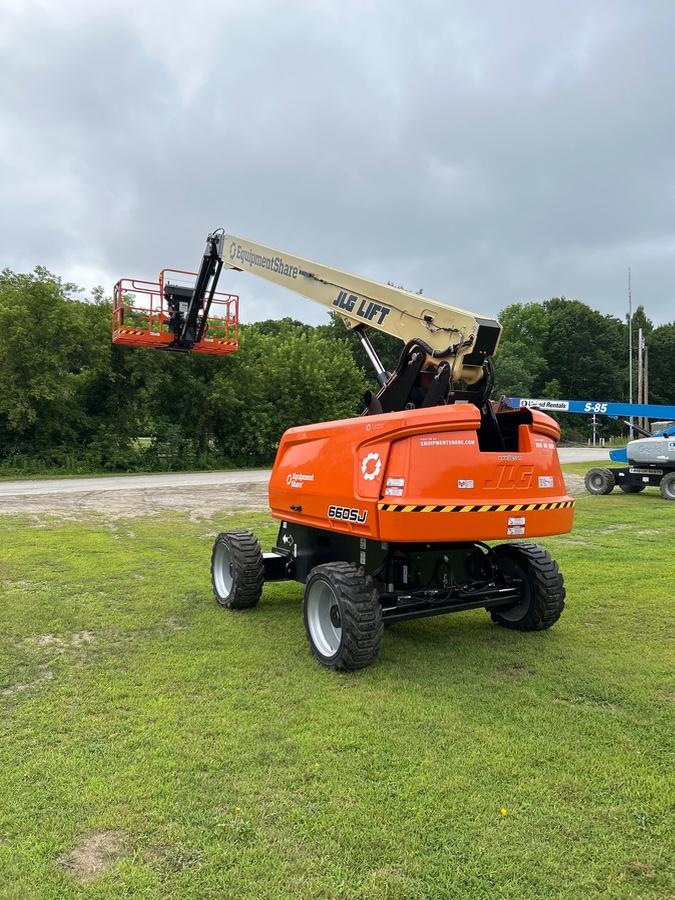 2025 JLG 660SJ