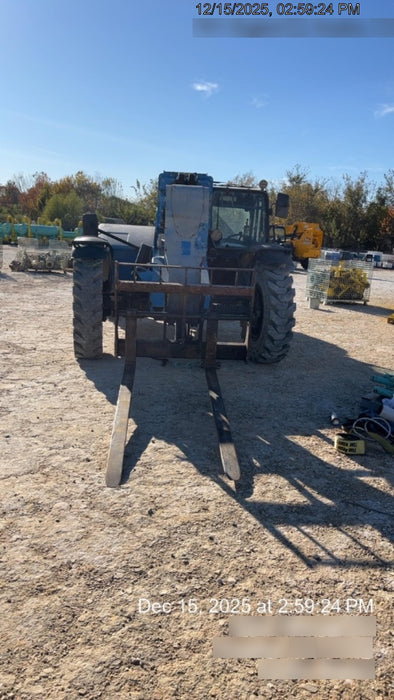 2018 Genie GTH-844 Genie GTH-844 w/Enclosed Cab w/HVAC, Work Lights, Solid Tires, Beacon, 60" Carriage and Forks