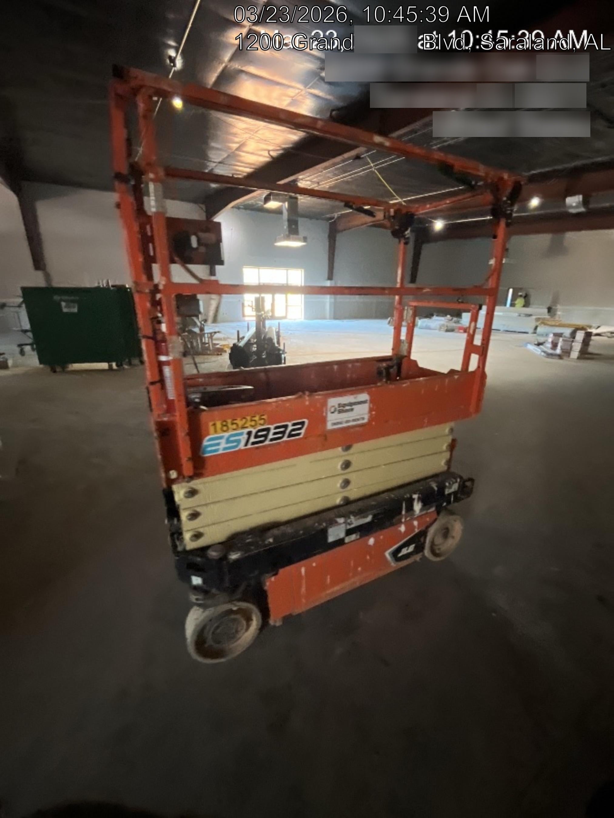 2021 JLG ES1932