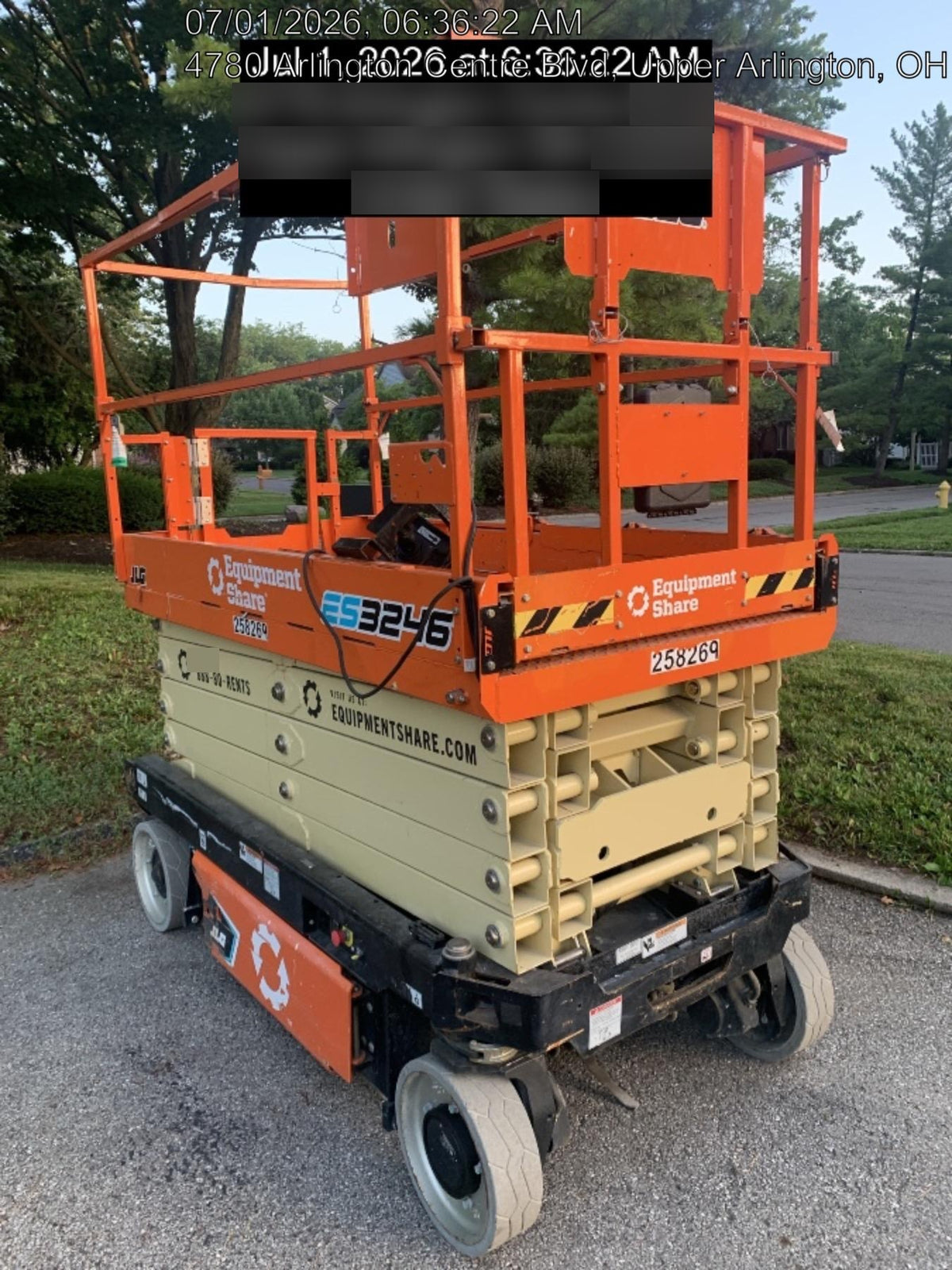 2022 JLG ES3246