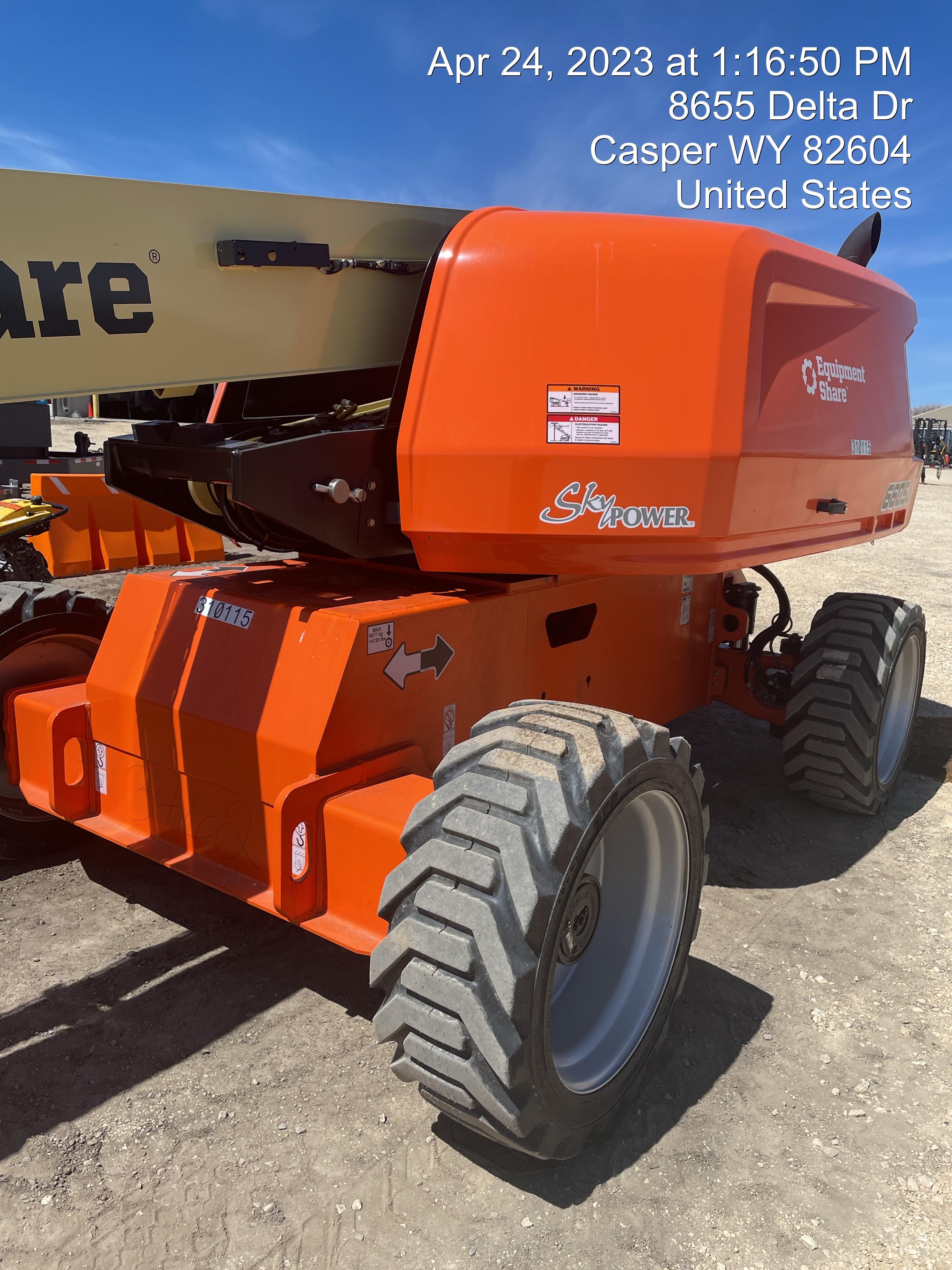 2023 JLG 660SJ