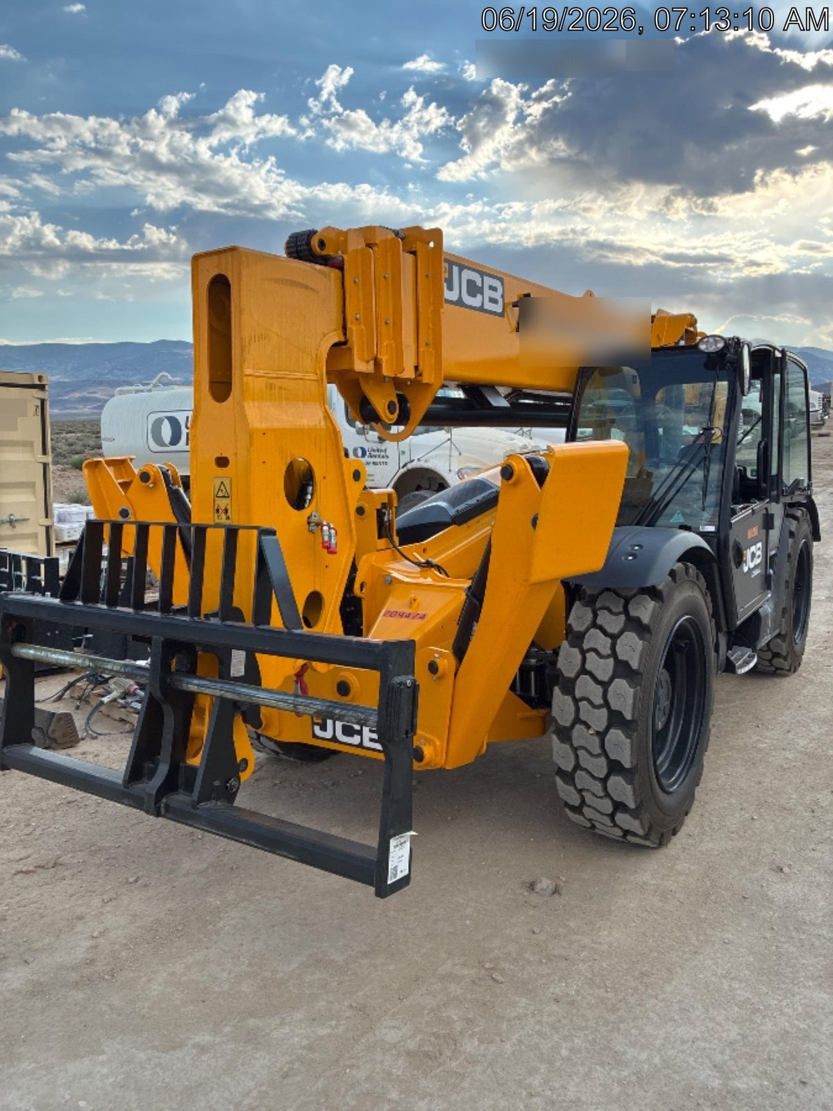 2026 JCB 512-56