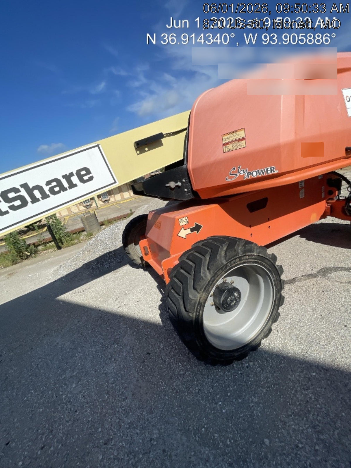 2019 JLG 660SJ