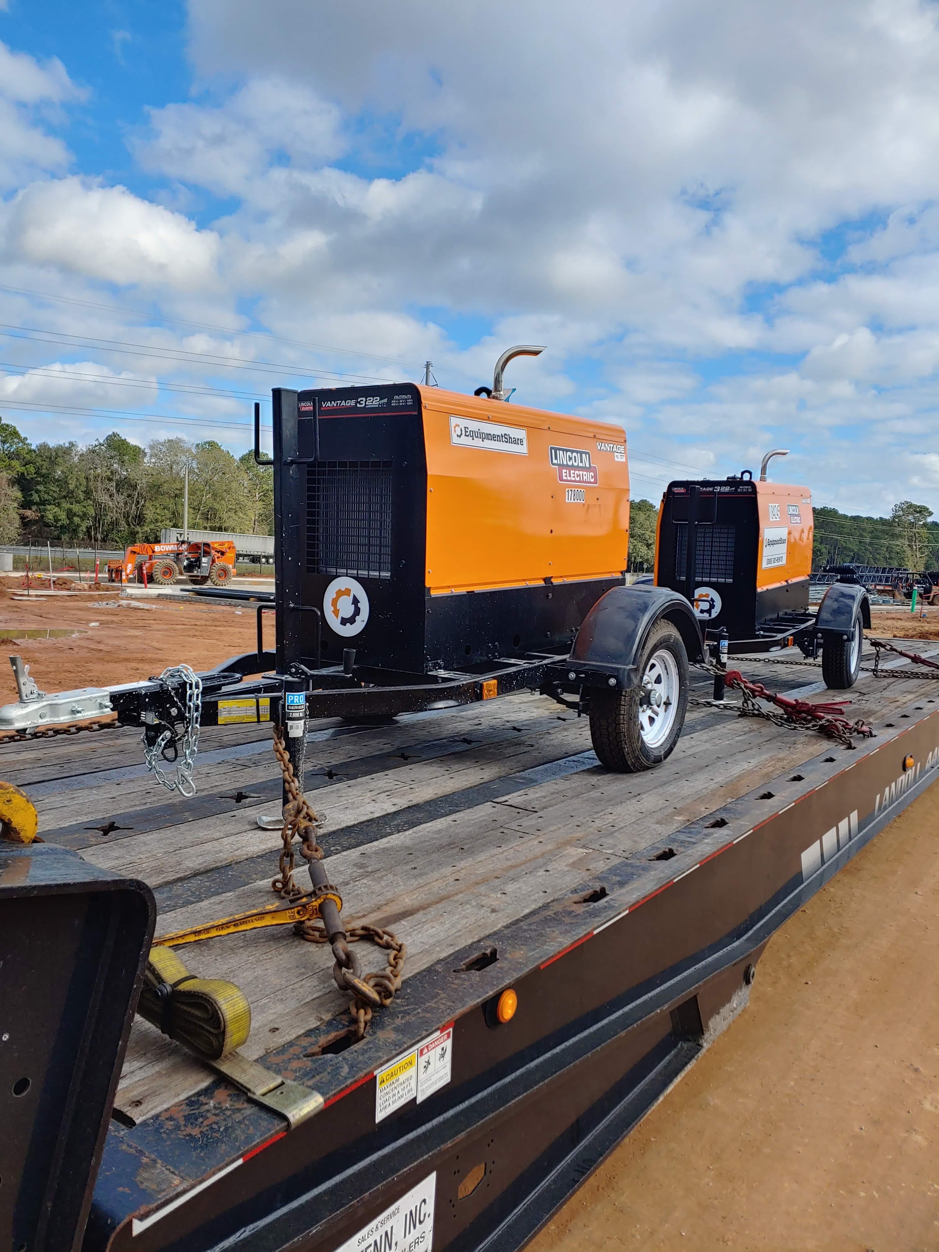 2021 Lincoln Electric Vantage 322 Vantage 322 Ready Pak 3 w/ Decals, ORANGE (includes trailer, cable rack, fender light kit) NO Telematics