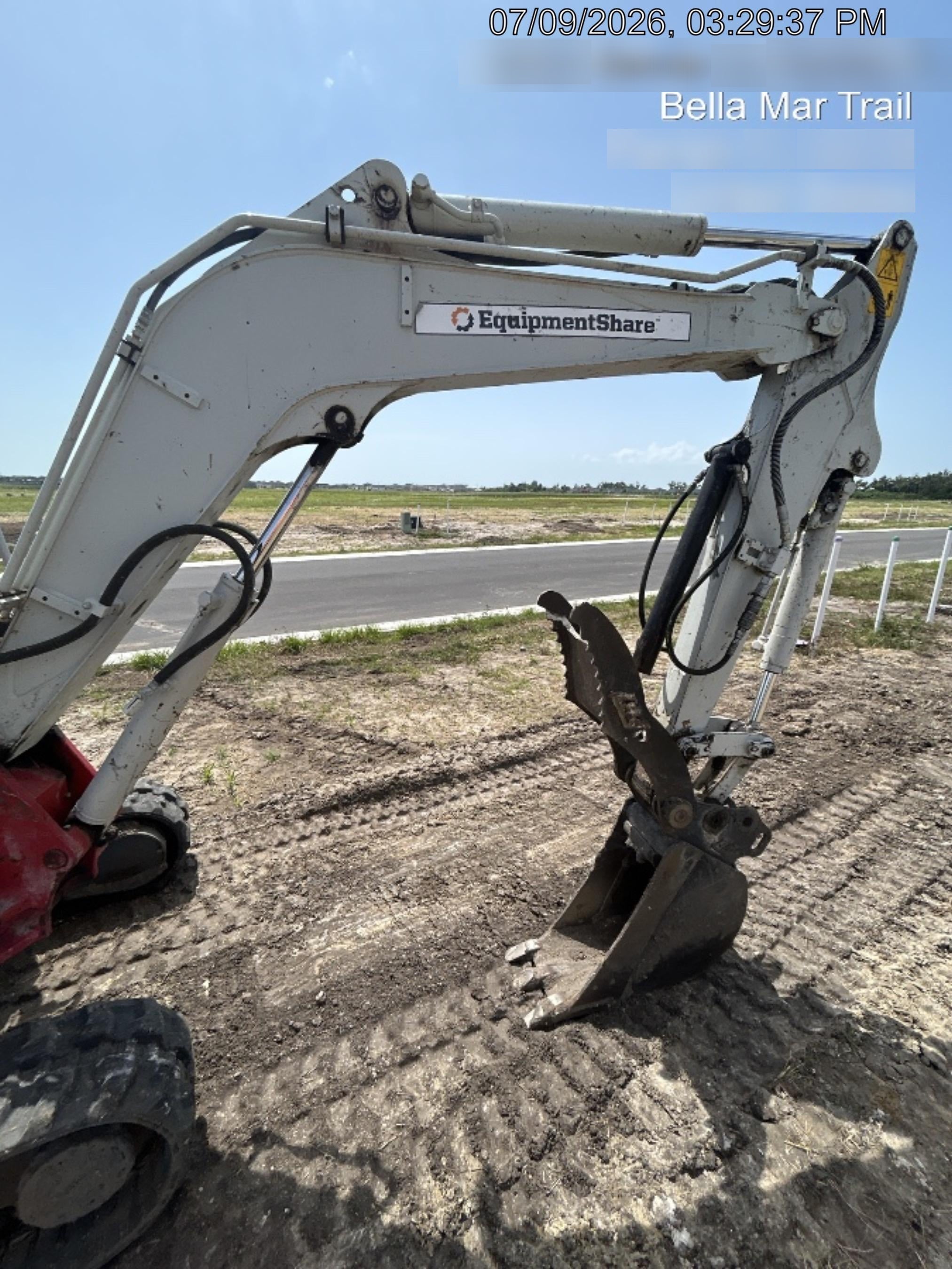 2022 TAKEUCHI TB235-2R