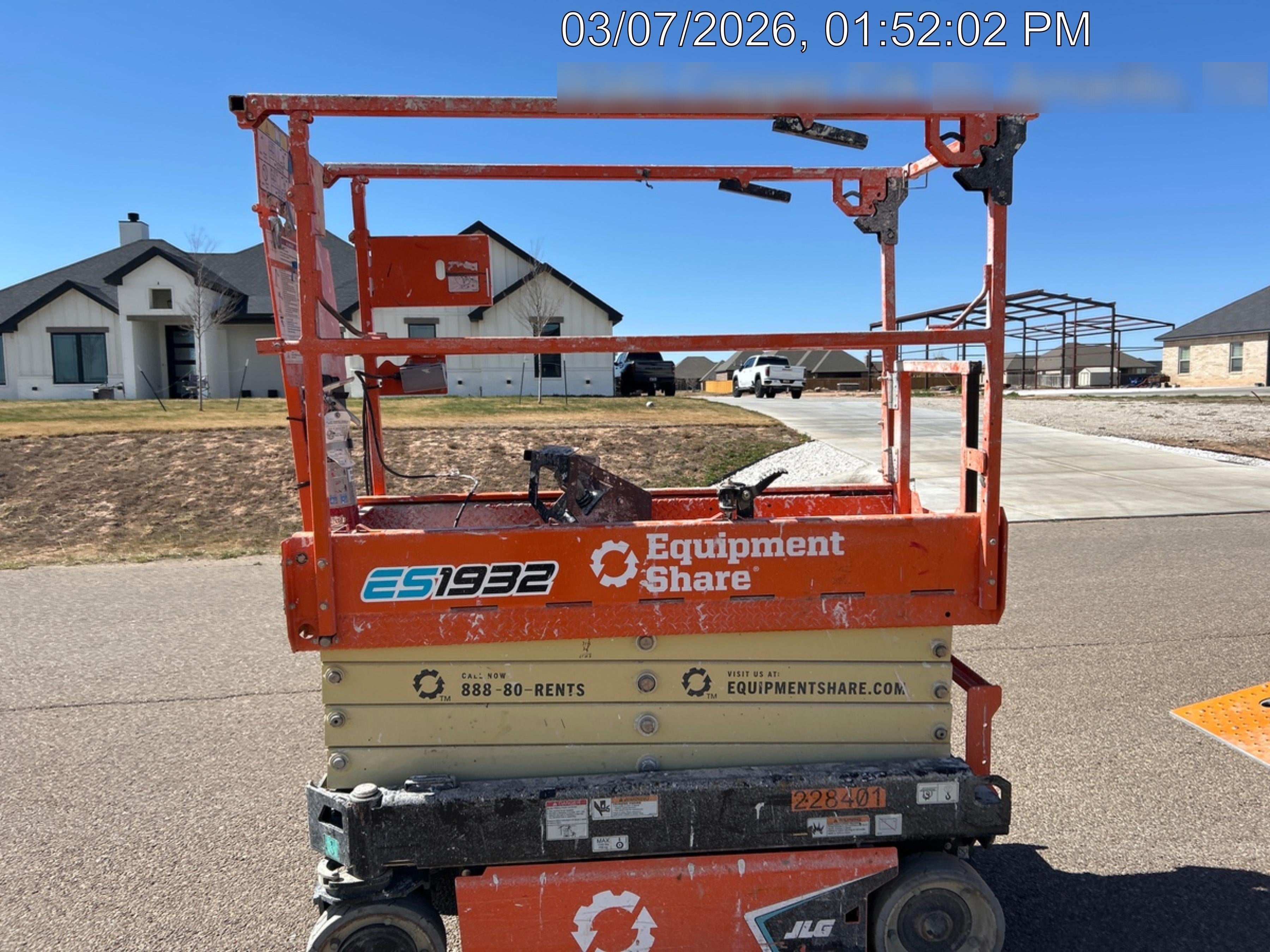 2022 JLG ES1932