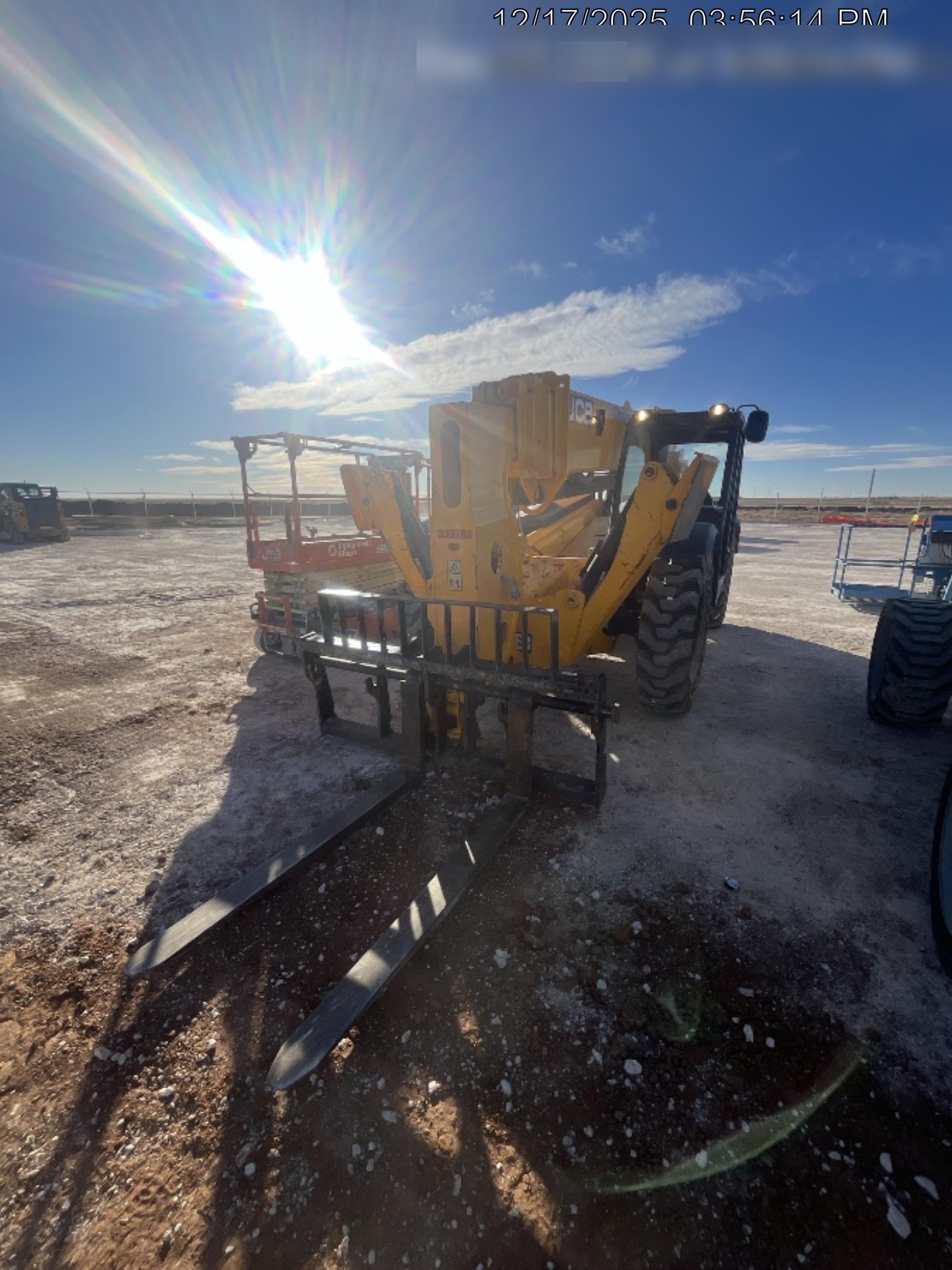 2023 JCB 510-56