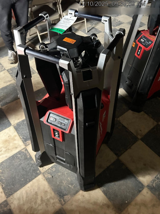 2024 MILWAUKEE MXF041-1XC