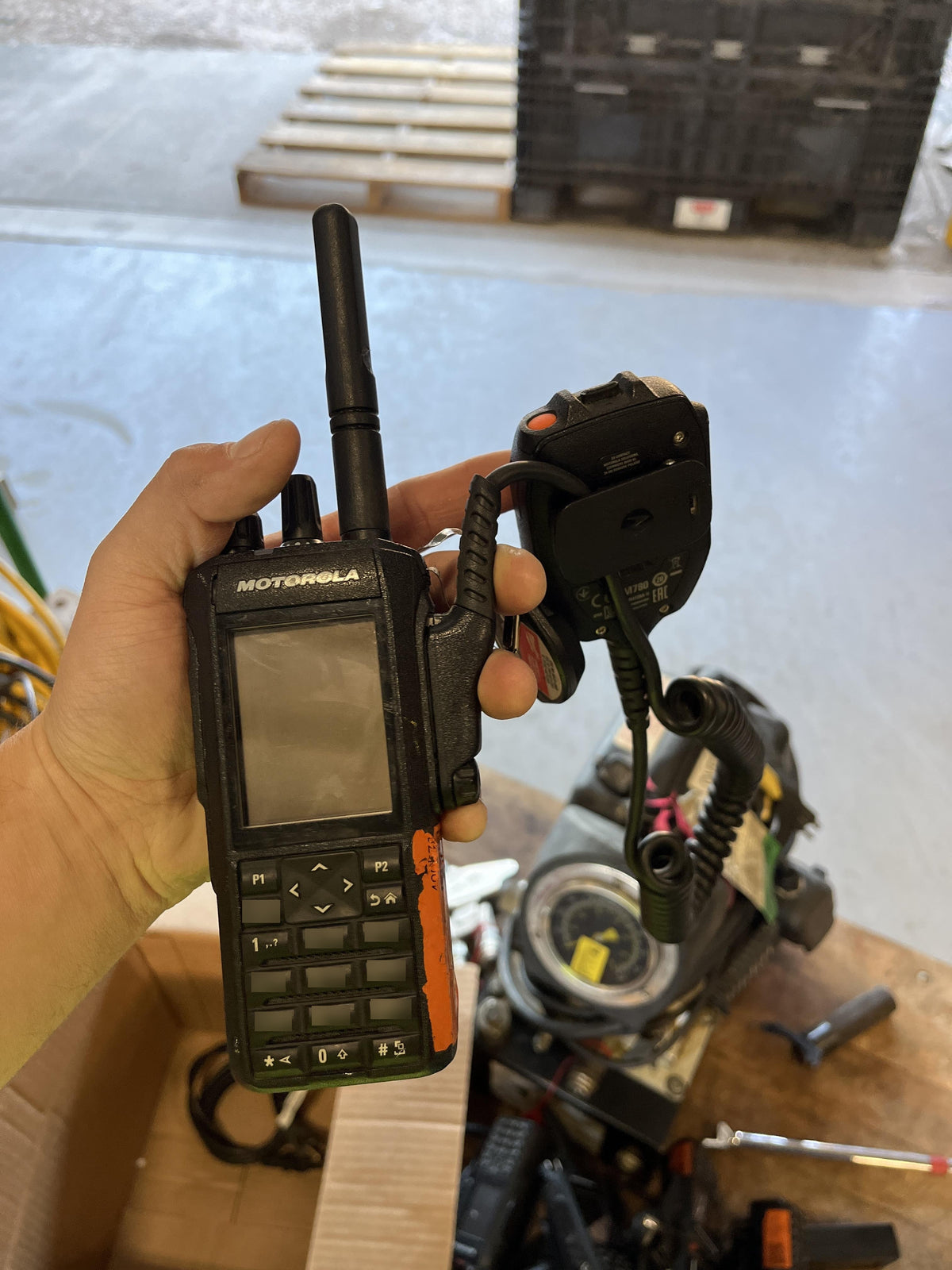 2024 MOTOROLA R7 DISPLAY