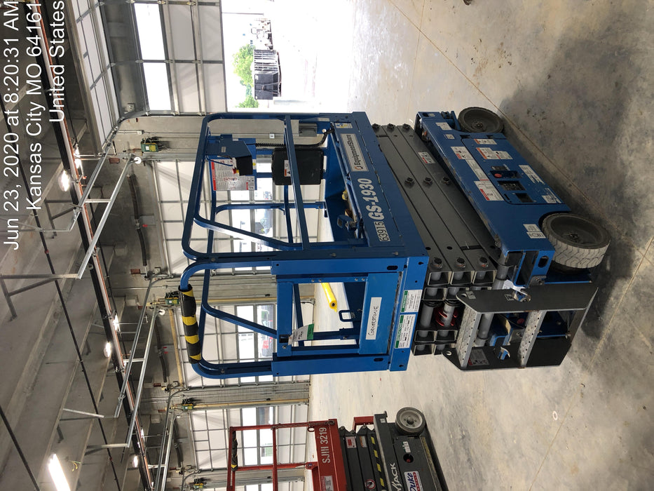 2020 Genie GS-1930 Solid Non Marking Tires, Beacon, Folding rails with half height swing gate