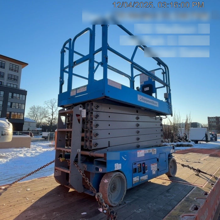 2019 Genie GS-4047 Folding rails with half height swing gate