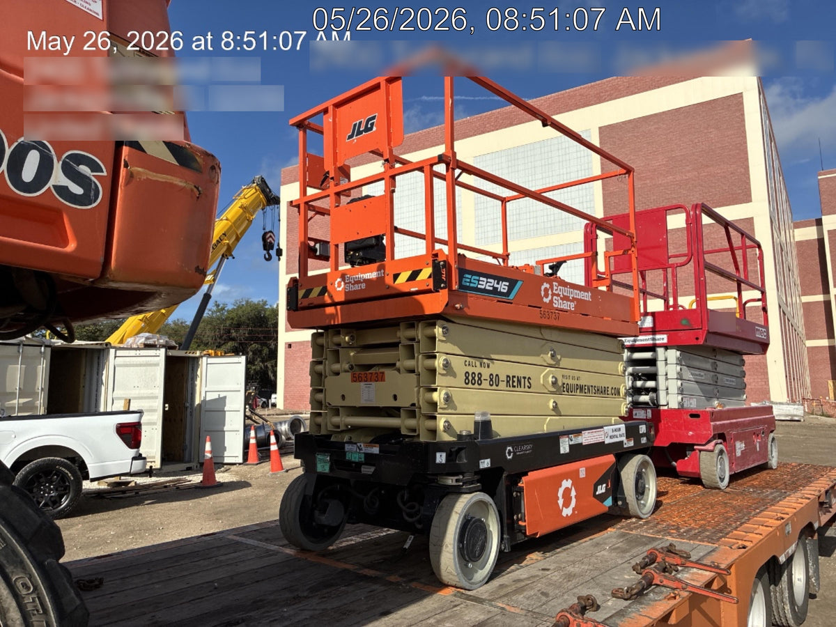 2025 JLG ES3246