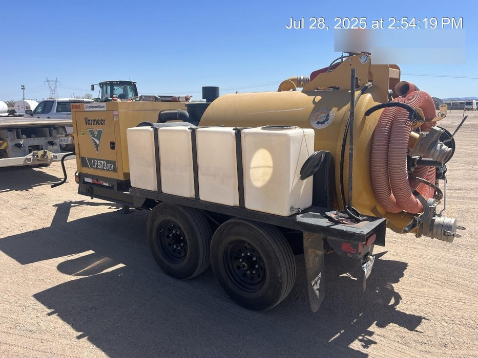 2022 VAC-TRON LP573XDT