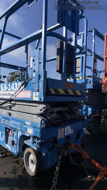 2023 GENIE GS-1432
