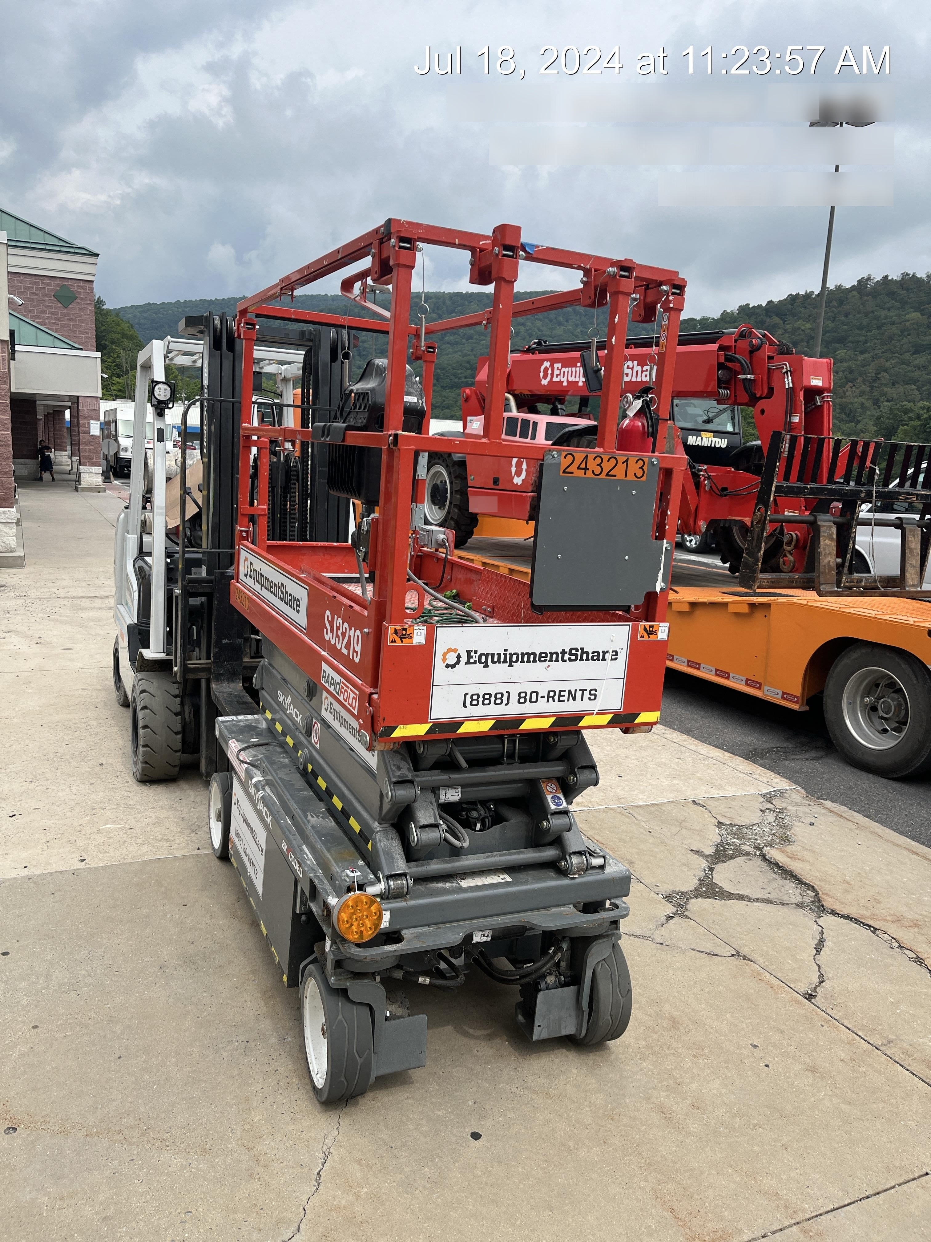 2022 SKYJACK SJ3219