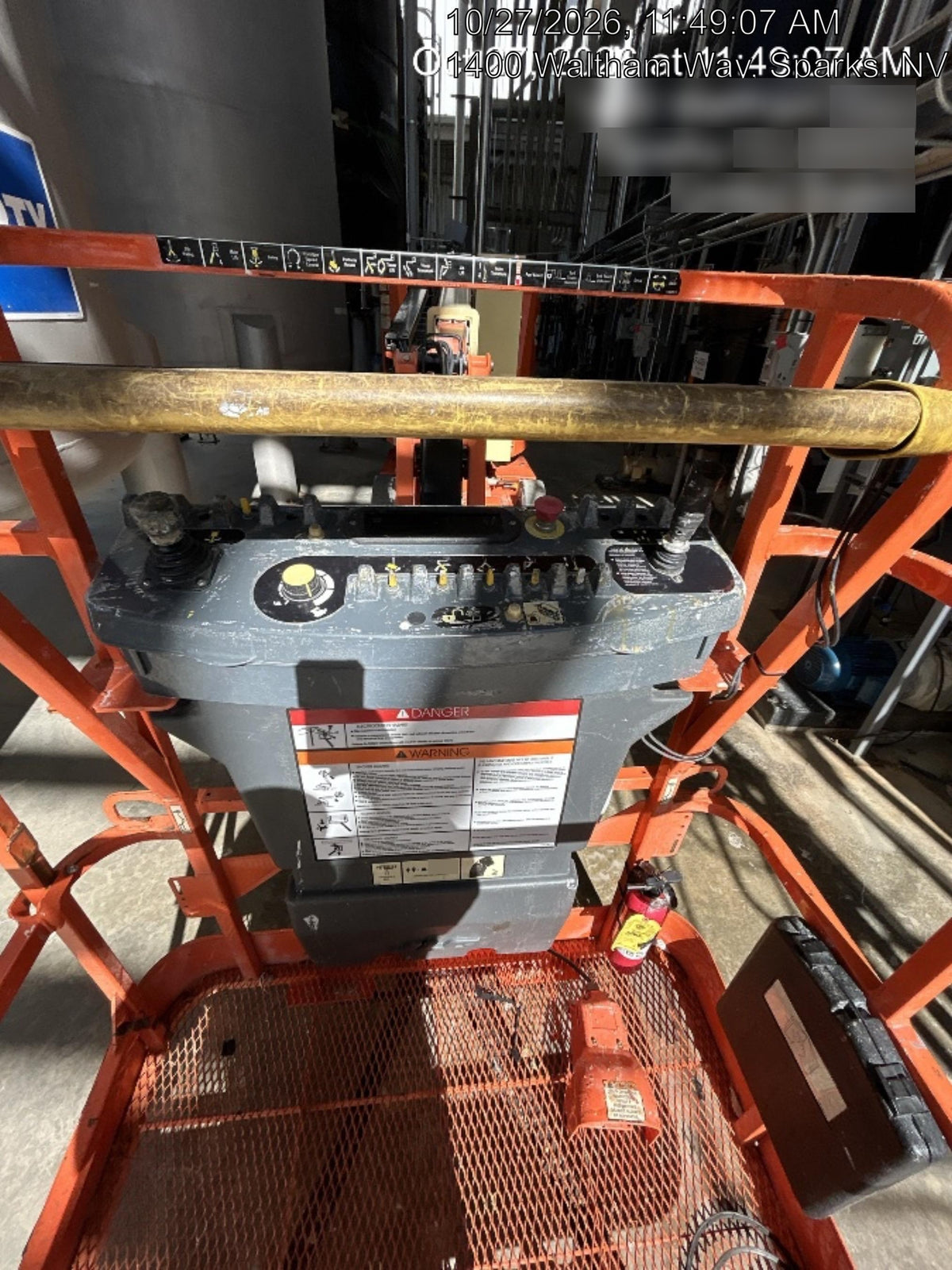 2019 JLG E300AJP