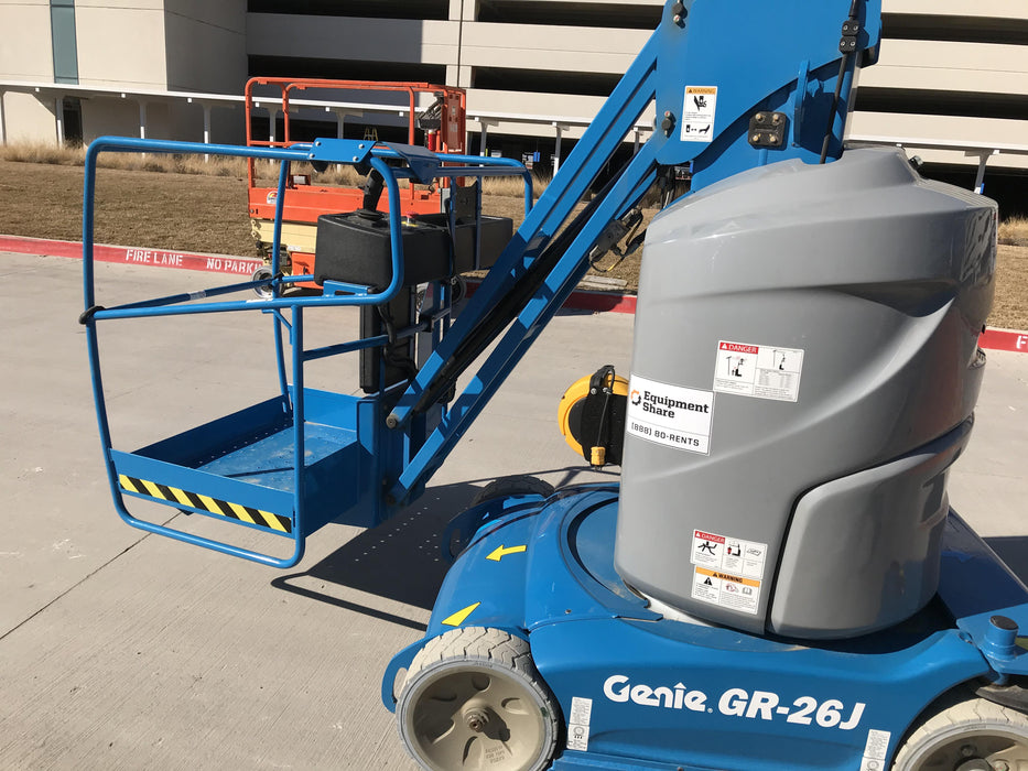 2020 GENIE GR-26J