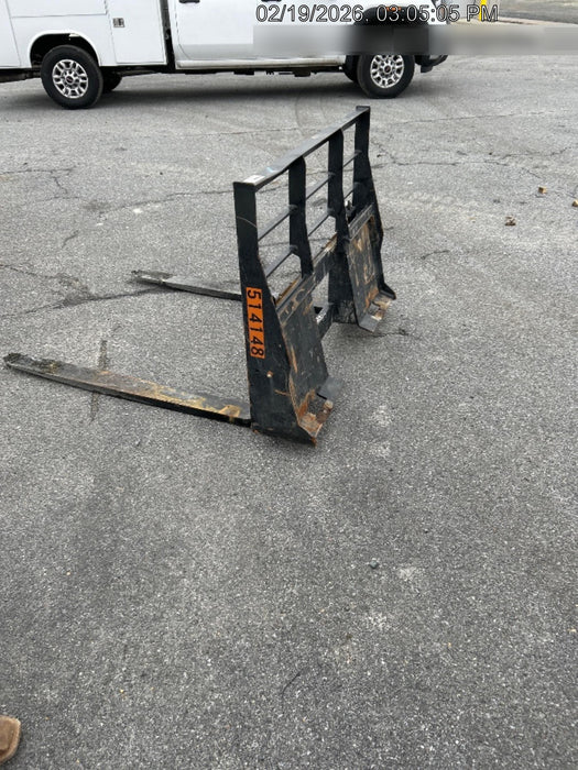 2025 ARROW MATERIAL HANDLING 72" Pallet Forks - Arrow