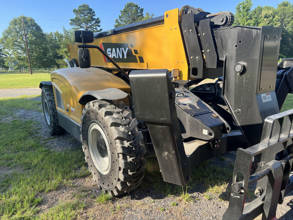 2022 SANY STH1056