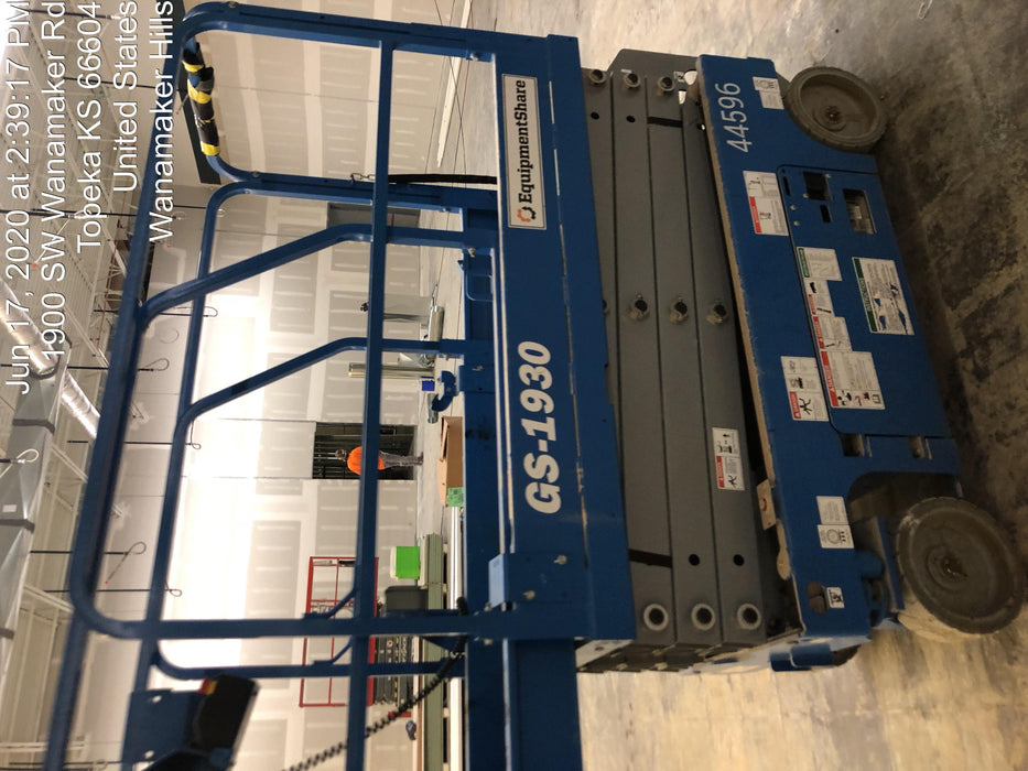 2019 Genie GS-1930 Fixed rails with chain Entry
