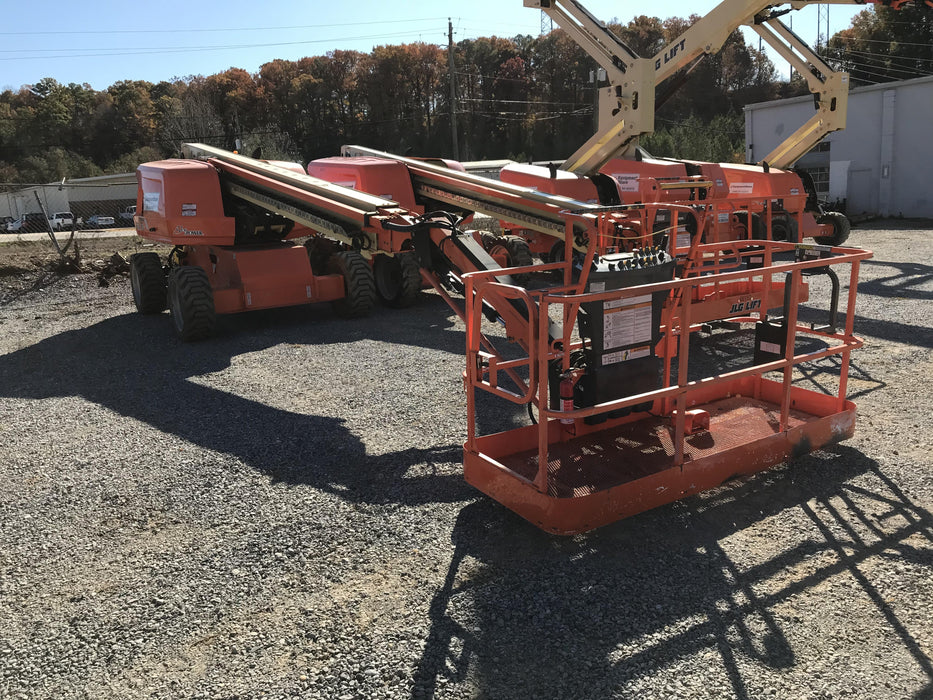 2019 JLG 660SJ