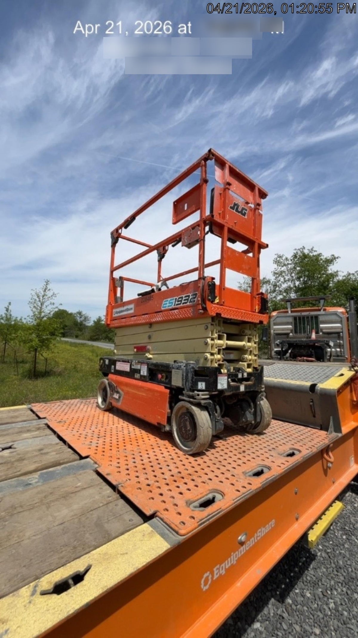 2022 JLG ES1932