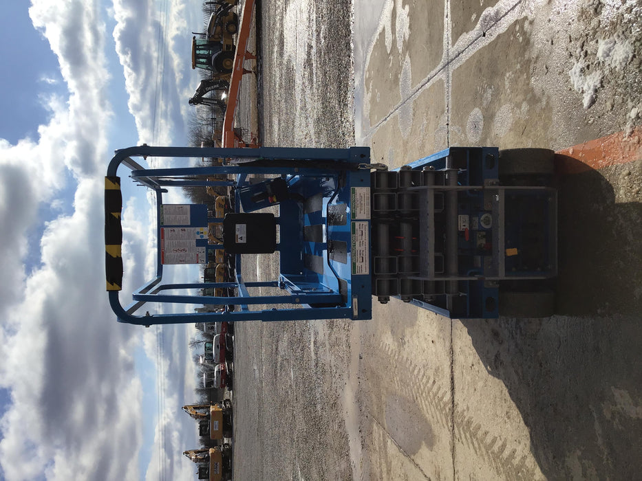 2019 Genie GS-1930 Fixed Rails with Chain Entry