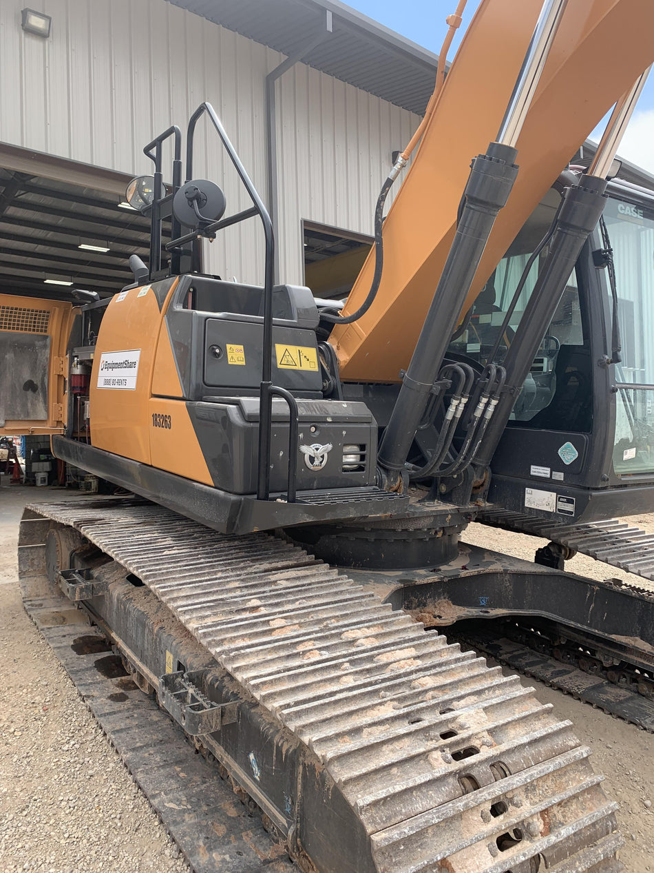 2021 CASE CX210D