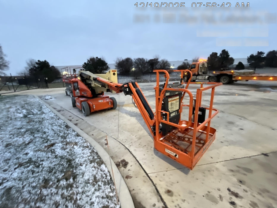 2020 JLG E400AJPN