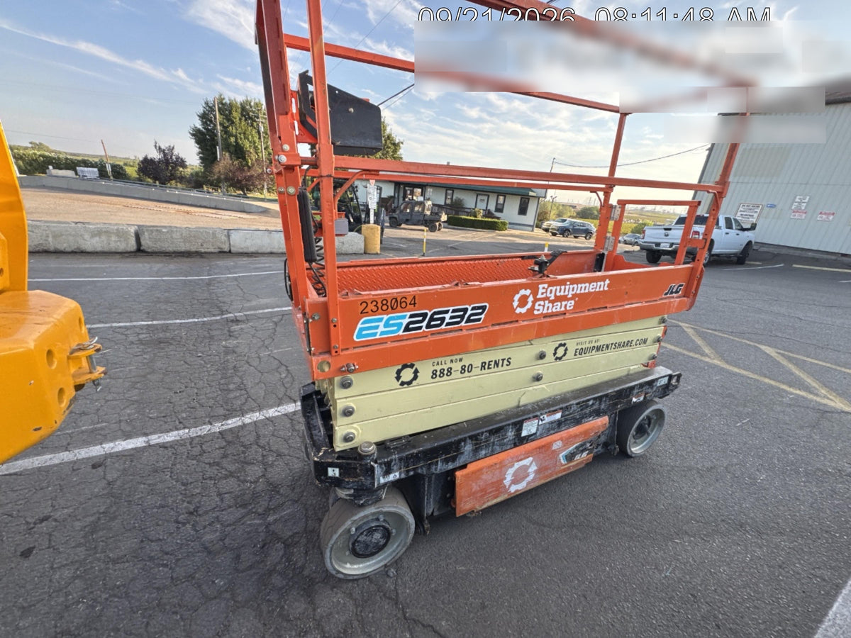 2022 JLG ES2632