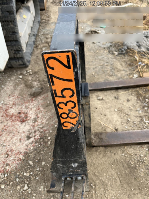 2022 ARROW MATERIAL HANDLING 48" Pallet Forks - Arrow