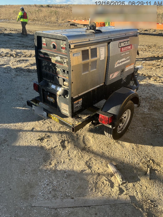 2019 Lincoln Electric Vantage 322 Welder Ready-Pak 3, Two wheel trailer, Fender and Light kit, Cable Rack