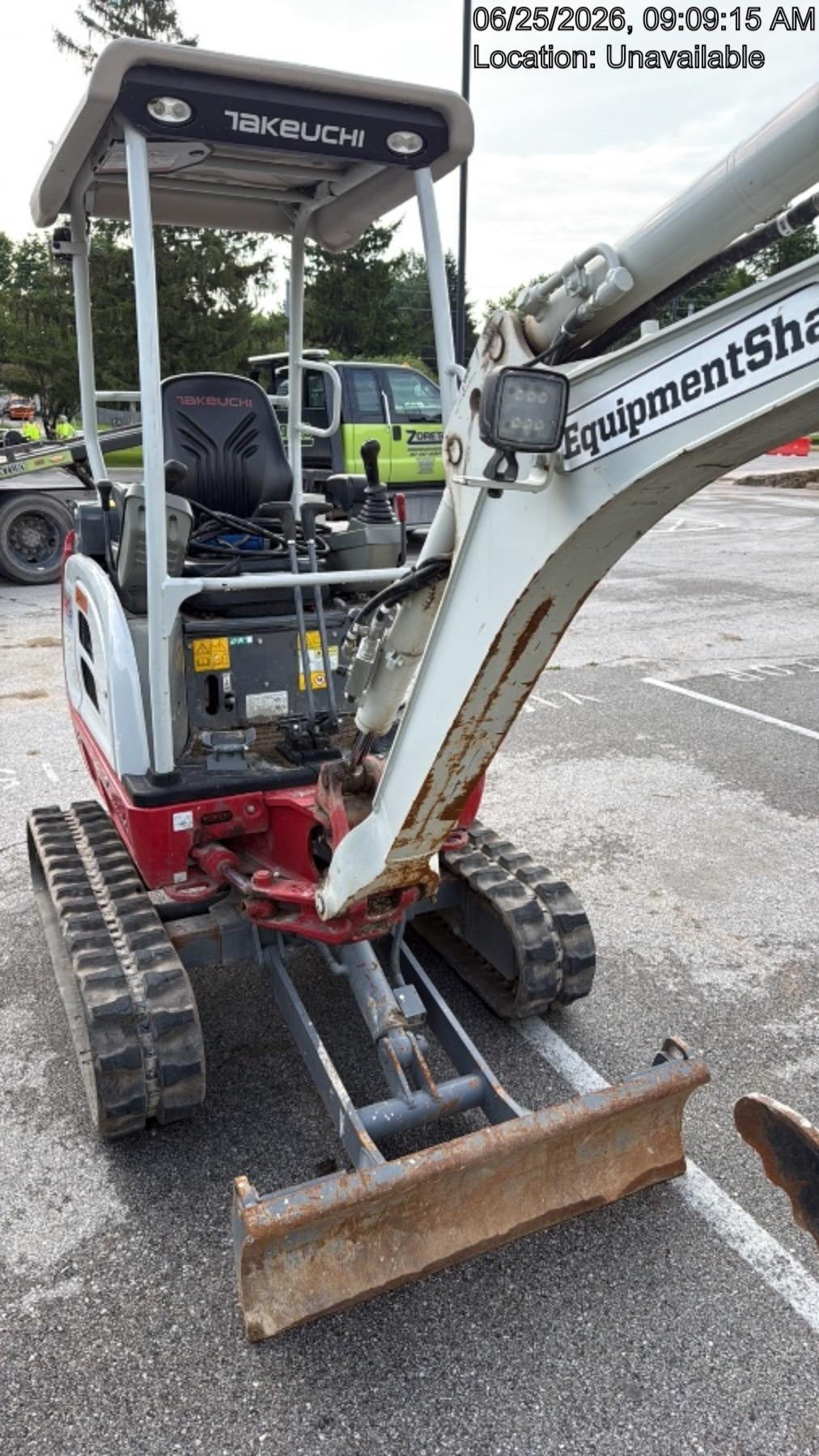 2023 TAKEUCHI TB20e